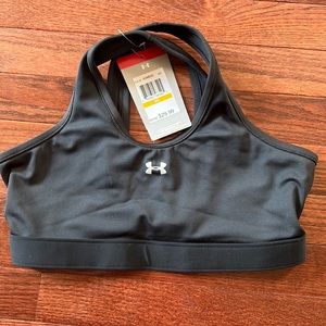Womens Ubder Armour Sports Bra Size Medium.  Brand new